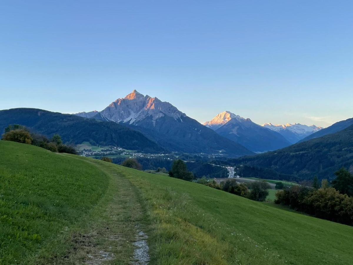 Apartment Wiesenhof - Natur & Weitblick Ueber Innsbruck - Ladestation Fuer Elektroautos Exteriör bild
